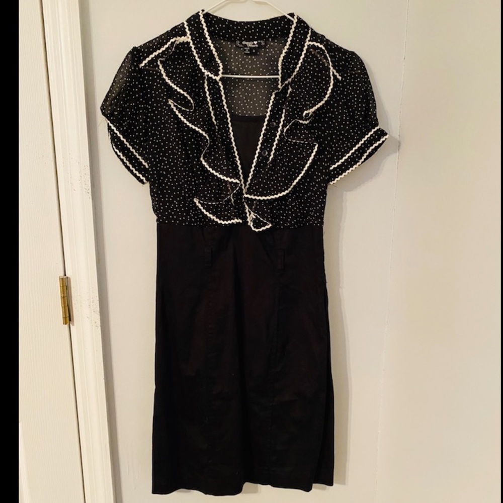 Very Cute black dress NWOT